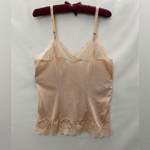 Vintage peach cami with lace straps & trim